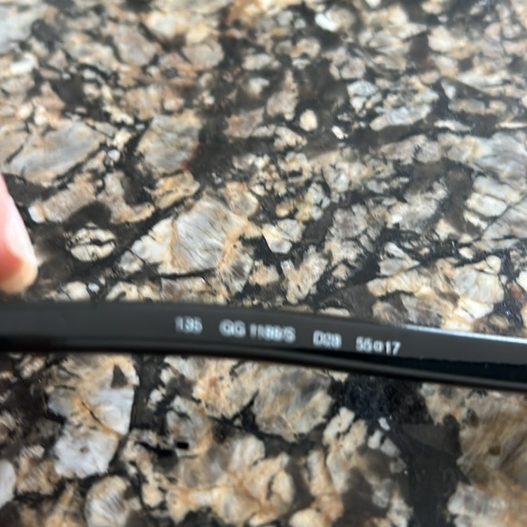 Gucci black sunglasses - Picture 5 of 7